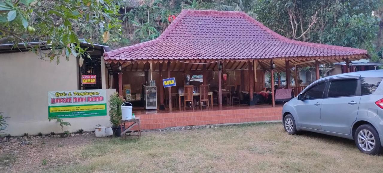 Limasan Mbah Darmo Hotel Tepus Екстериор снимка