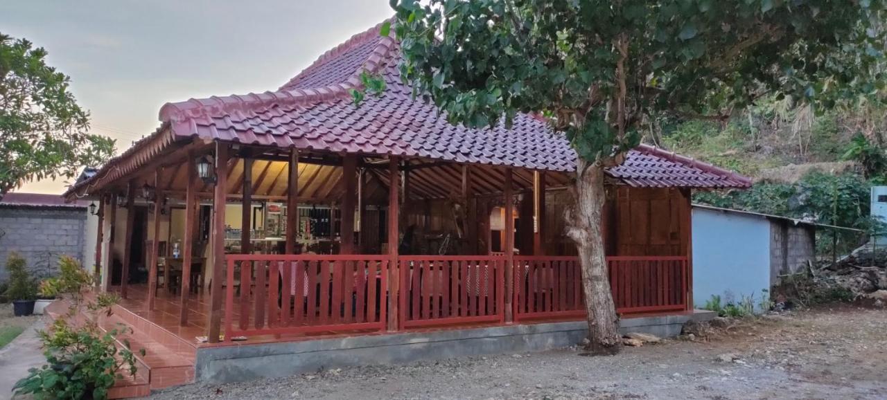 Limasan Mbah Darmo Hotel Tepus Екстериор снимка
